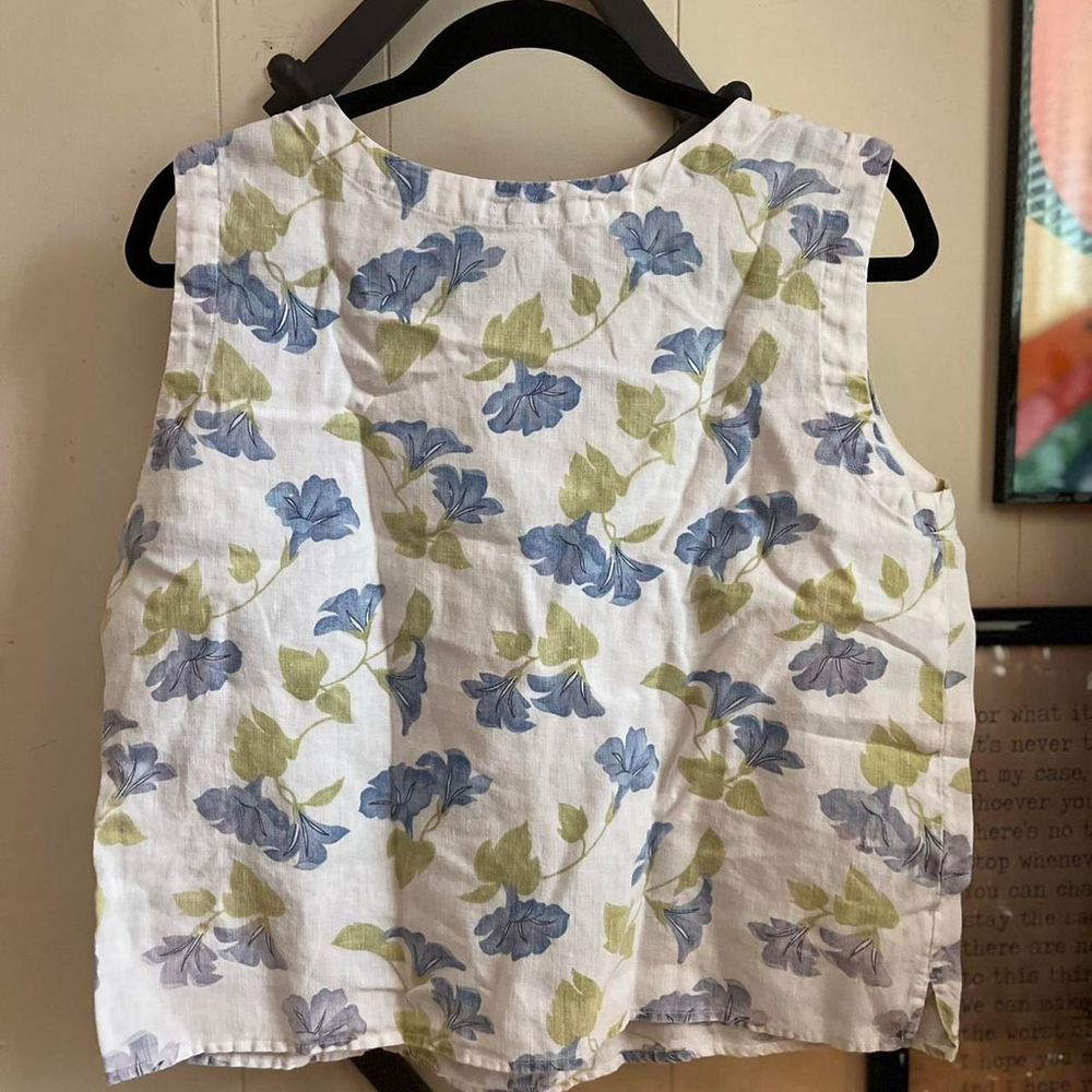 White floral Cut Loose tank top #floral #y2k #preppy - Picture 4 of 5